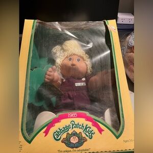 1985 Cabbage Patch Doll. Never been opened. Box has slight tear